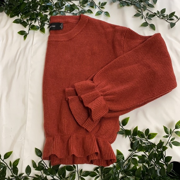 Coral women’s cropped sweater with scrunch detail in waist and sleeves - Picture 2 of 3